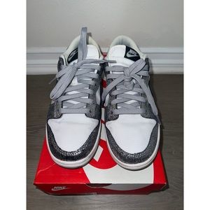 Nike Dunk Golden Gals